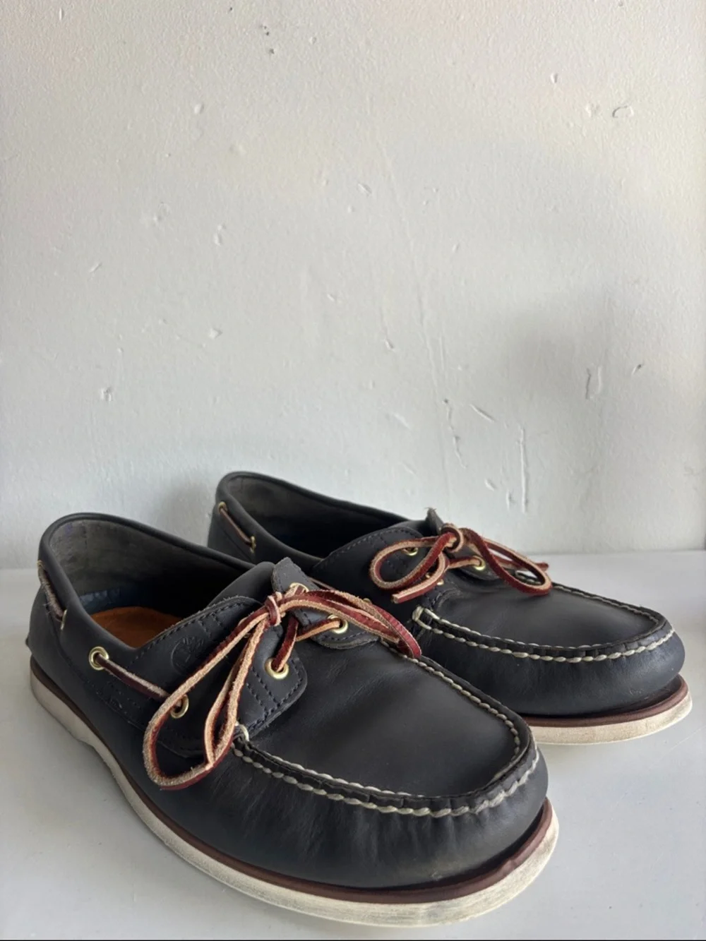 Men's Leather Boat Shoes with Contrast Laces